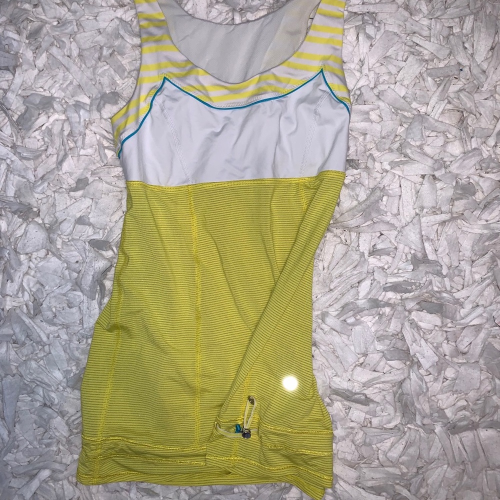 LULULEMON TANK NEVER WORN